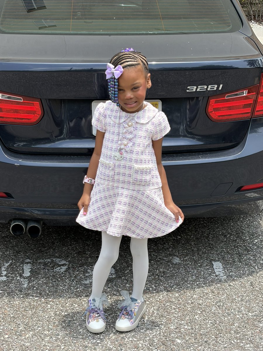 specialk1__'s tweet photo. She is exactly who she think she is! ♌️ #BirthdayGirl #5Yearsold https://t.co/DnjON1a1uv