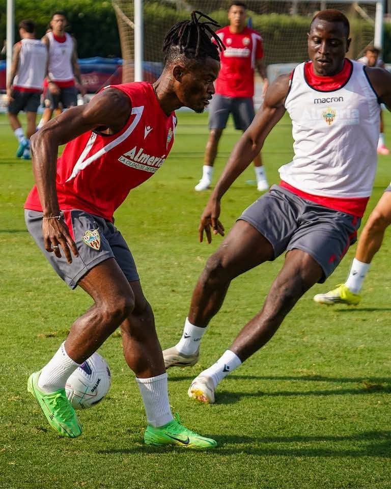 YengaLitoma's tweet photo. Cipenga a débuté sa pre-saison avec Almeria https://t.co/pJpzx8AqW9