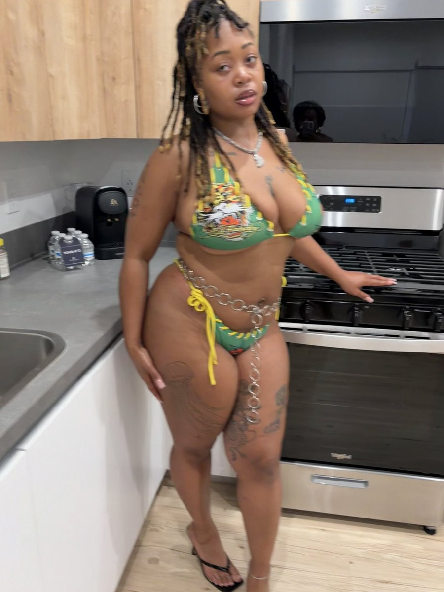 briaananax's tweet photo. never gave pussy but i’m always serving cunt https://t.co/t7PaMEMMrY