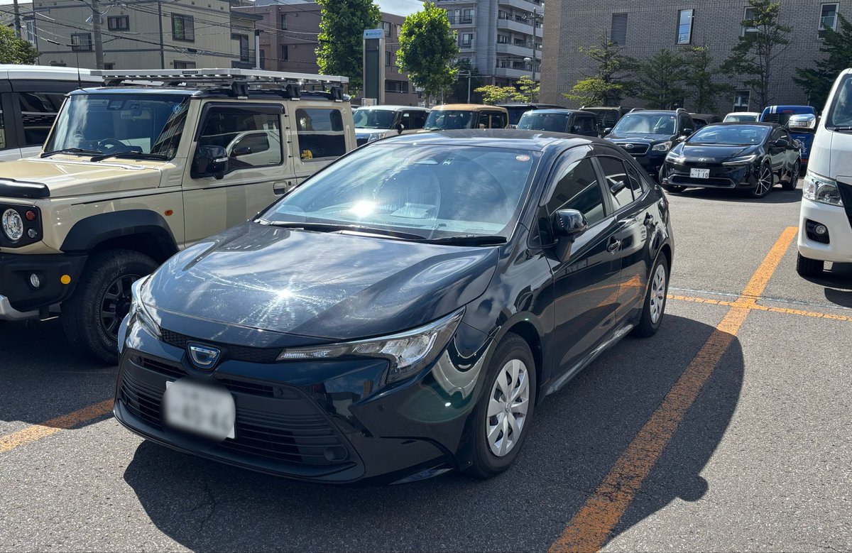 Salt_SBCC's tweet photo. 北海道警察本部札幌方面東警察署
210系カローラ捜査用覆面
📍ハローワークにて

「警察官でも転職考えるんですか？」
と声掛けしたところ
「警察じゃないです、覆面じゃない」
という旨の衝撃発言

話が変わってきたので
「一般人が警察車両を乗り回してる」
と通報

人は善意によってのみ通報者となる https://t.co/brW5wtb0yj