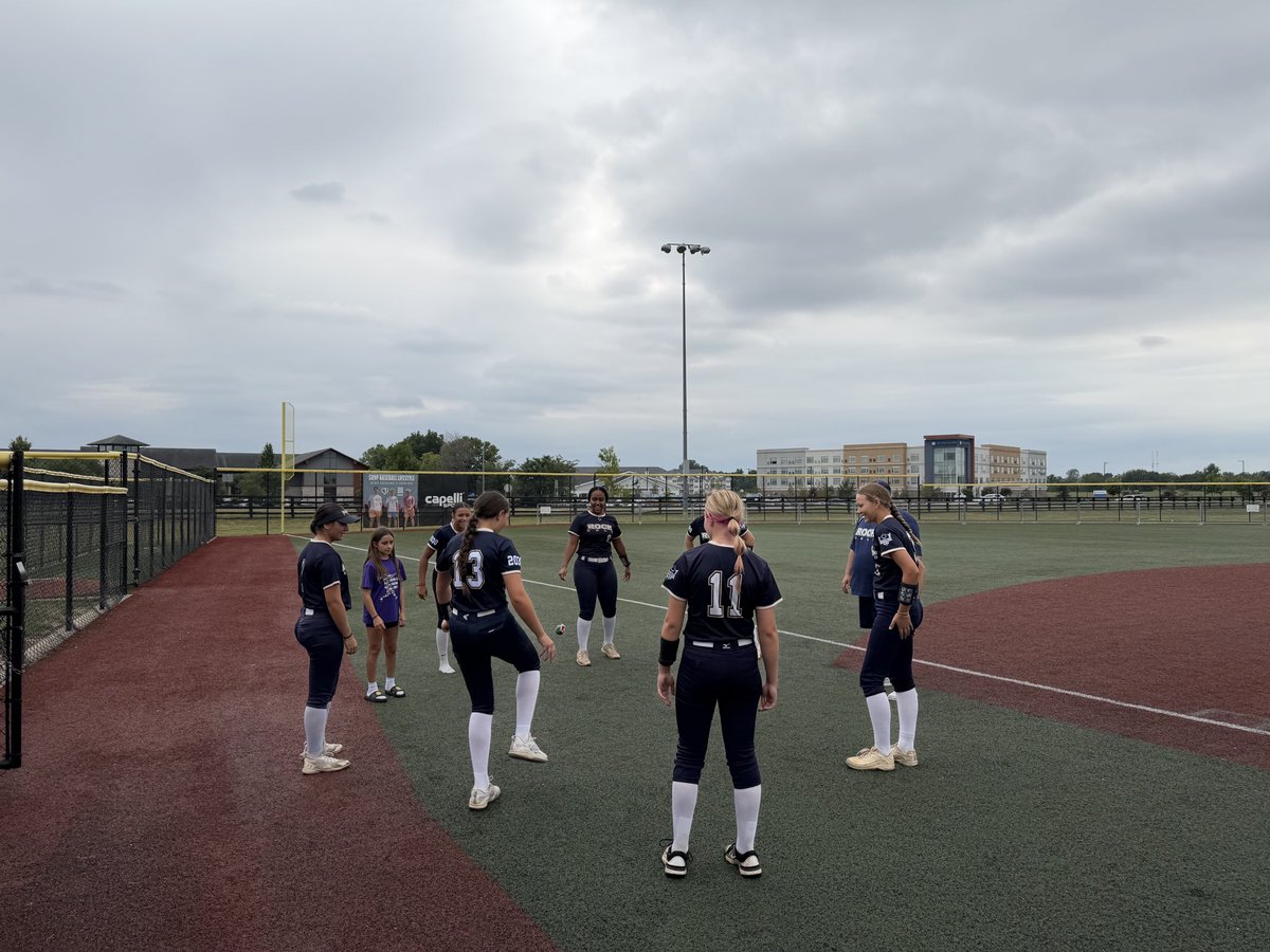 PaigeA2029's tweet photo. So thankful to have played another summer with @RGDiabManetta nothing but opportunities, lessons learned, and fun with some of the greatest teammates ever!
Looking forward to resetting these next couple of weeks and getting ready for fall!

#softball #summerball #hacksack https://t.co/0fSrMfTHtT