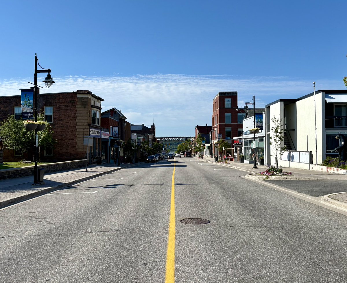 JoshLipnik's tweet photo. Parry Sound was the northernmost stop on my trip to Canada. It really feels like you’re way up there until you see how far north Ontario goes. https://t.co/lmzkDPIVaf