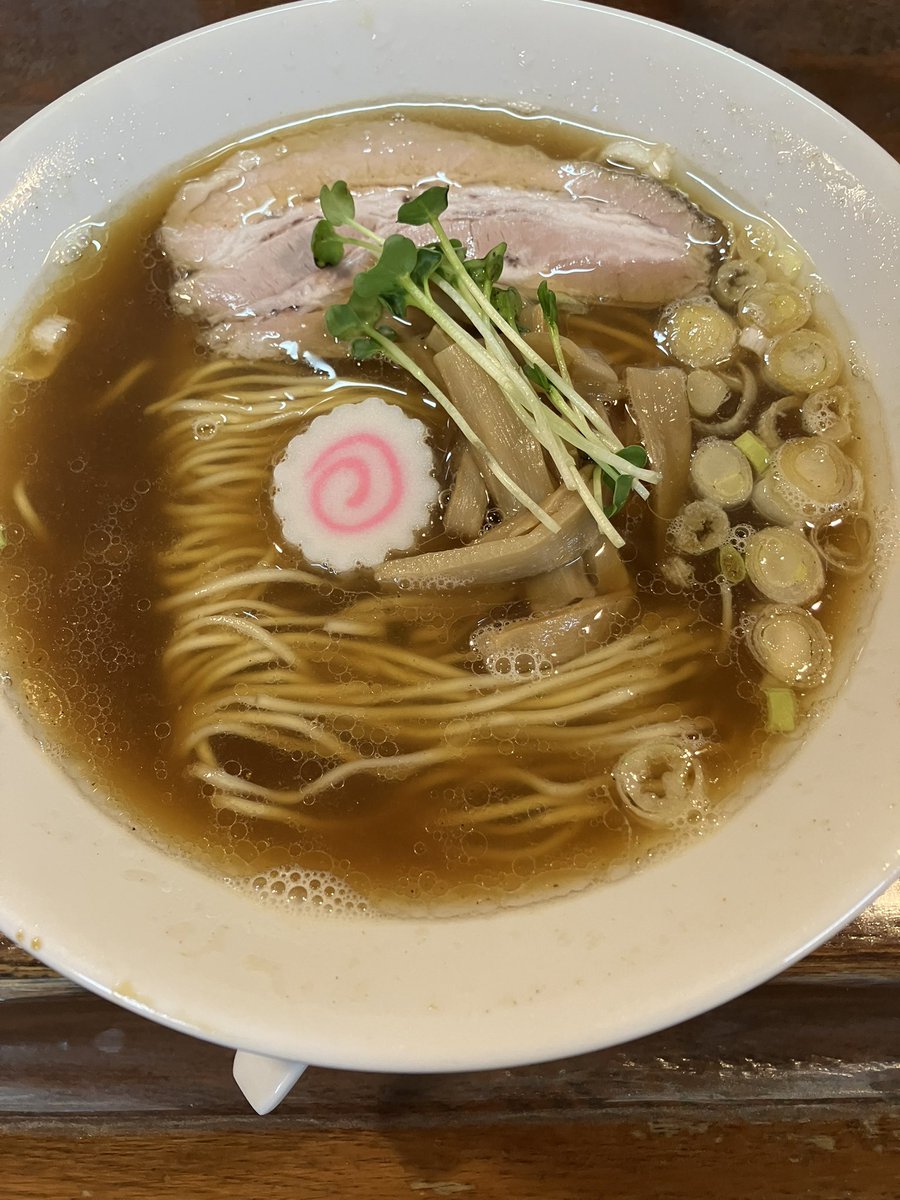 bayhiro51's tweet photo. ふくろう 戸塚
はまぐり×かつお中華そば正油
麻婆豆腐

昨日はふくろうさん🦉💁‍♂️

冷やしの連食をしようと思ってだけど、残念ながら売り切れ😢

Bプラン発動ー✨笑
これはこれで良き良き😍💘　　

美味しかったです💮💯😋
ご馳走様でした🙏 https://t.co/hhjnmSPwSe