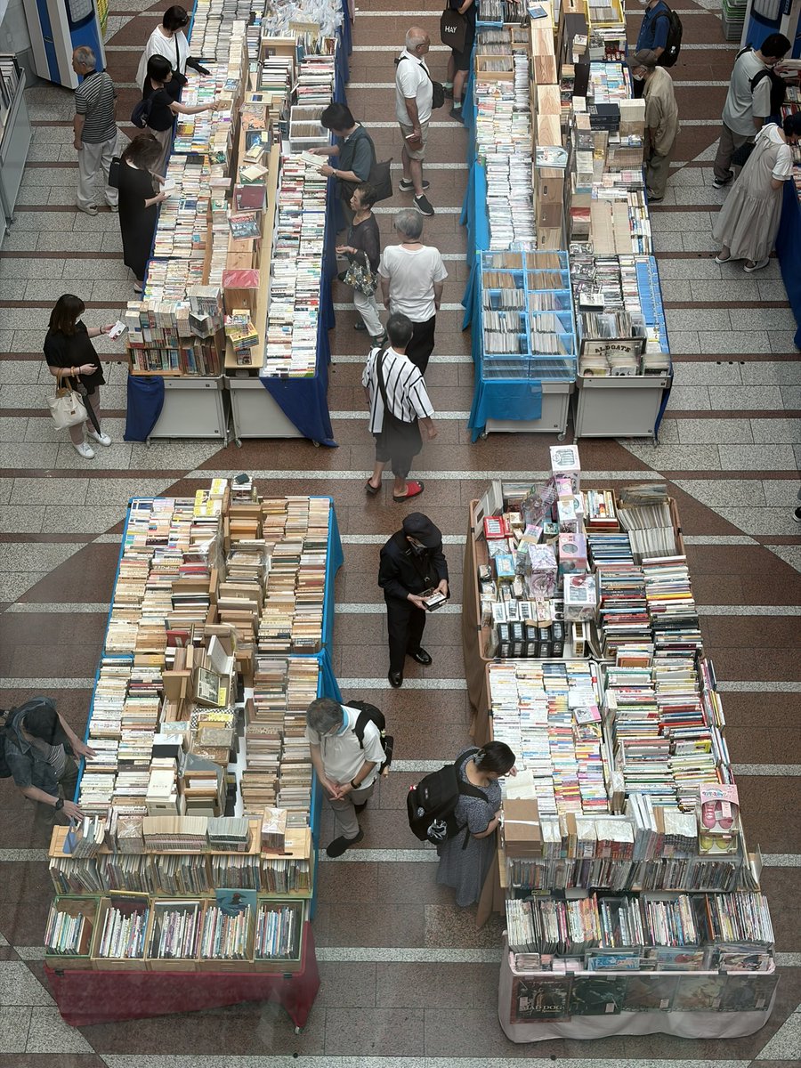 imakojibooks's tweet photo. 川崎古本まつり2日目始まっています！

8／3(月)まで！ https://t.co/tPRBhOeN8l