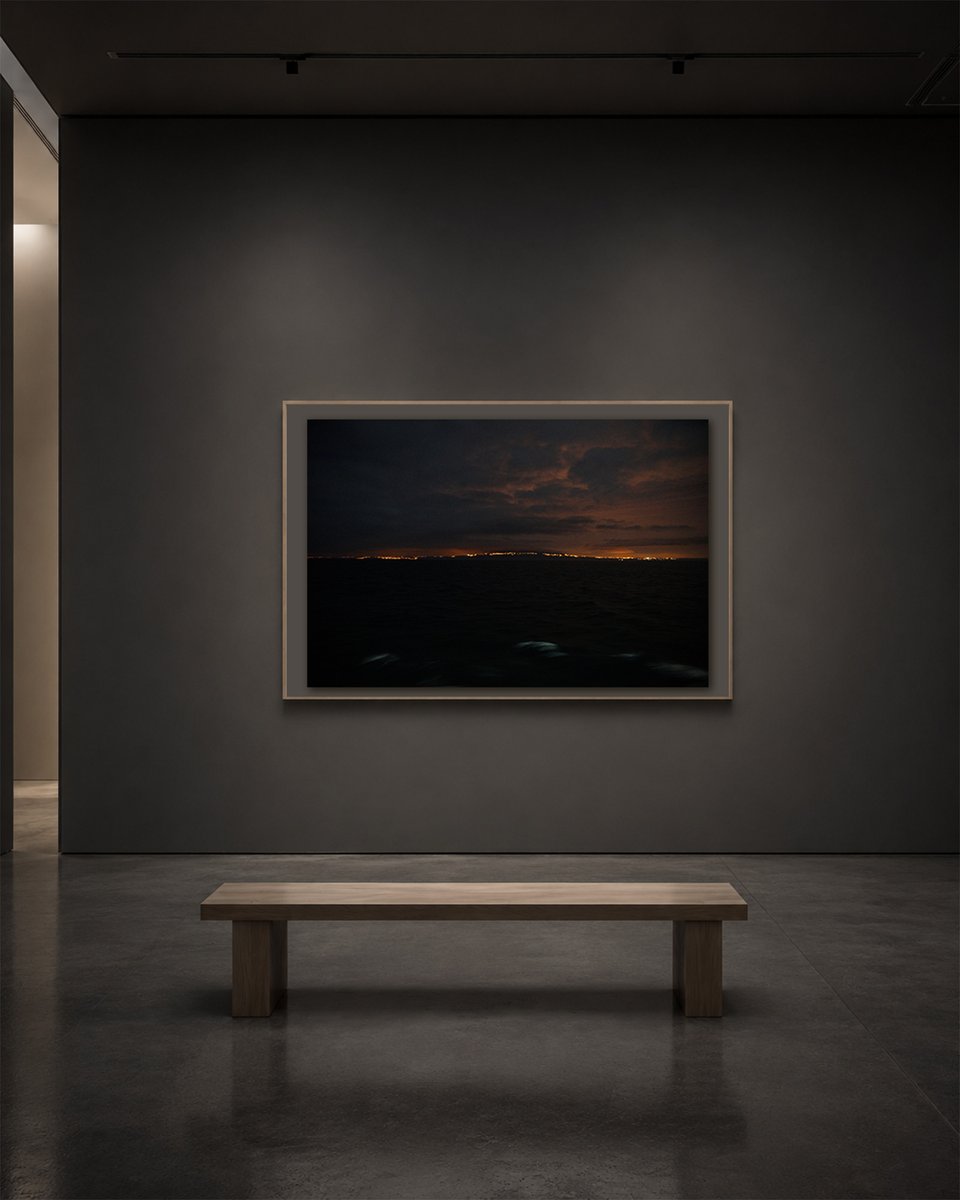 Mashkova_'s tweet photo. The Electric Horizon Pulse.

Interior mockup showcasing artwork scale within modern spaces. Designed for high-end residential living rooms, offices, beach houses and luxury yacht clubs
#FineArtPhotography #InteriorArt #InteriorDesign #ArtCollector https://t.co/VL2J8hkxaw