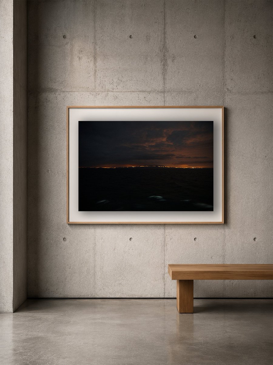 Mashkova_'s tweet photo. The Electric Horizon Pulse.

Interior mockup showcasing artwork scale within modern spaces. Designed for high-end residential living rooms, offices, beach houses and luxury yacht clubs
#FineArtPhotography #InteriorArt #InteriorDesign #ArtCollector https://t.co/VL2J8hkxaw