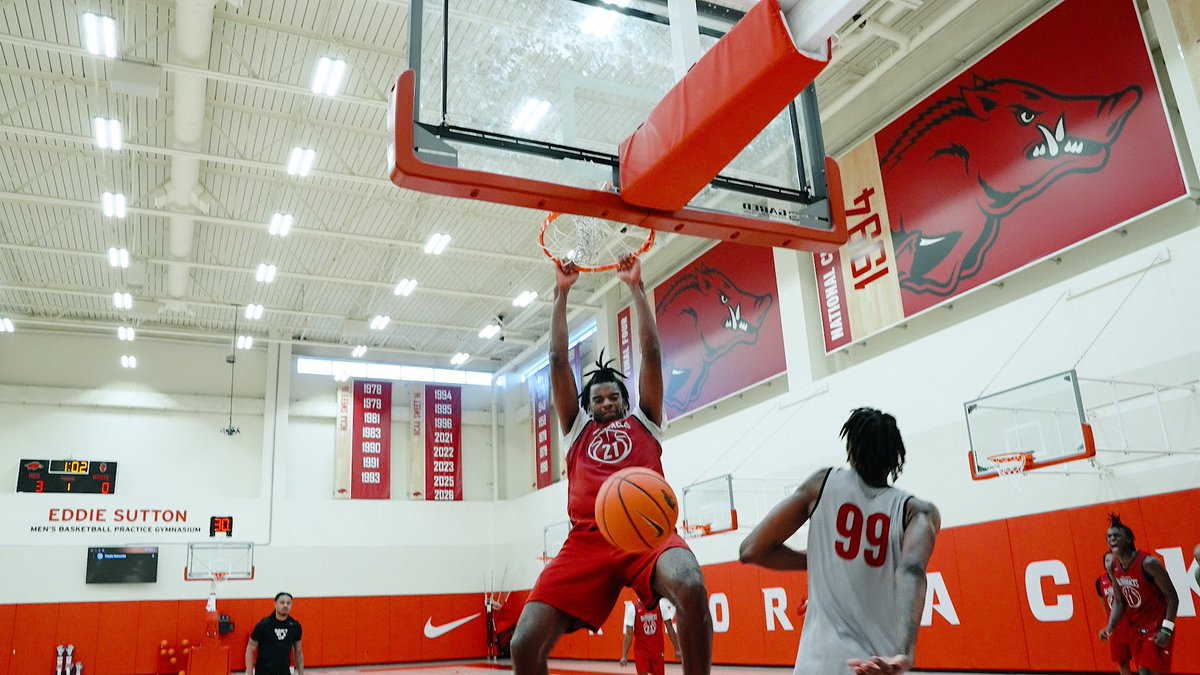 HogsPlus's tweet photo. The Follow is now streaming on Hogs+ 🐗🏀 https://t.co/Ix26pbvVT8