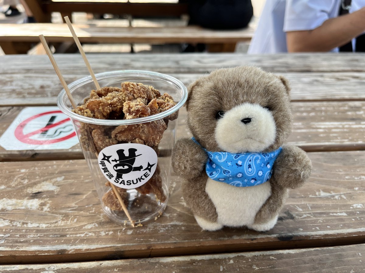 7_ff14's tweet photo. 土山サービスエリアで鶏皮休憩ŧ‹”ŧ‹”( ‘ч’ )ŧ‹”ŧ‹” https://t.co/eVjoGzpAjb