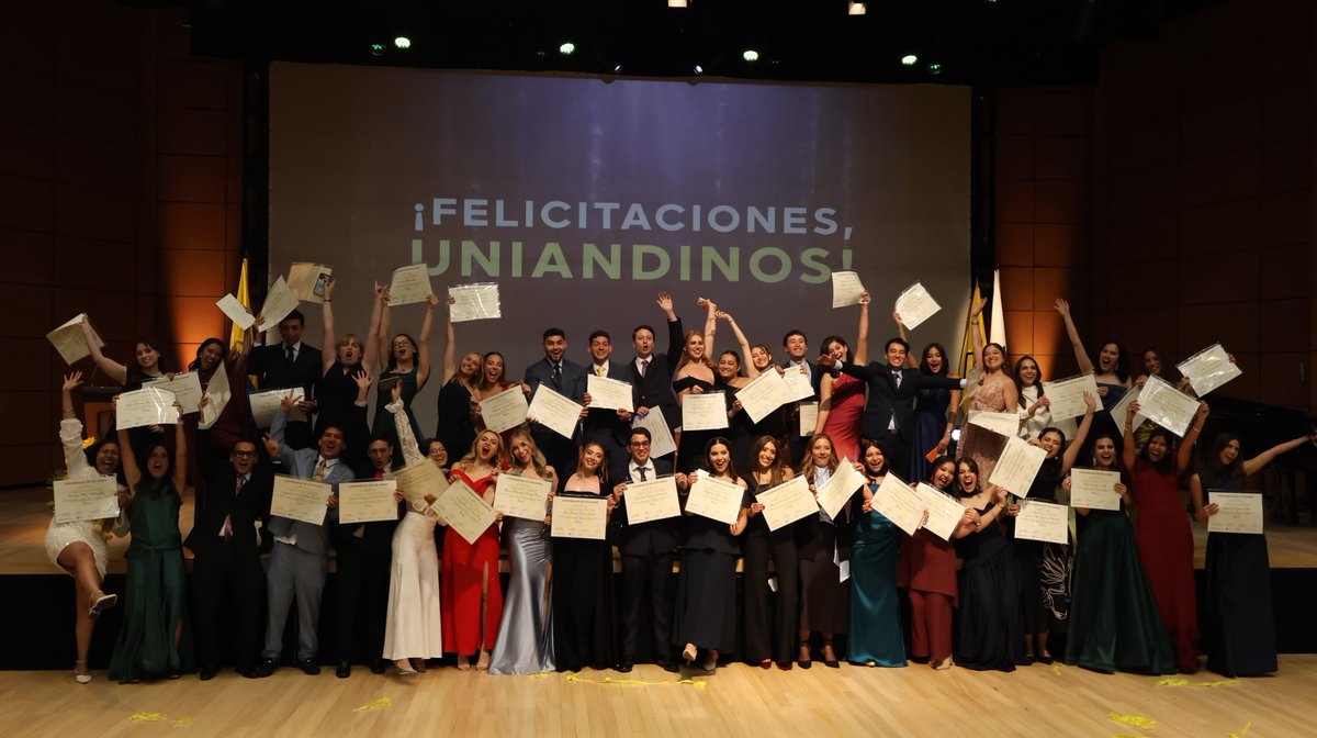 MediUniandes's tweet photo. Hoy celebramos la Ceremonia de Grados de la 33.ª promoción de médicos y médicas de @Uniandes en alianza con la @FSFB_Salud 💙

Como recordó nuestra rectora @RaquelBernal3 este también es un momento para agradecer a quienes, con su amor y apoyo, hicieron posible este sueño. https://t.co/NMfm8W55lx