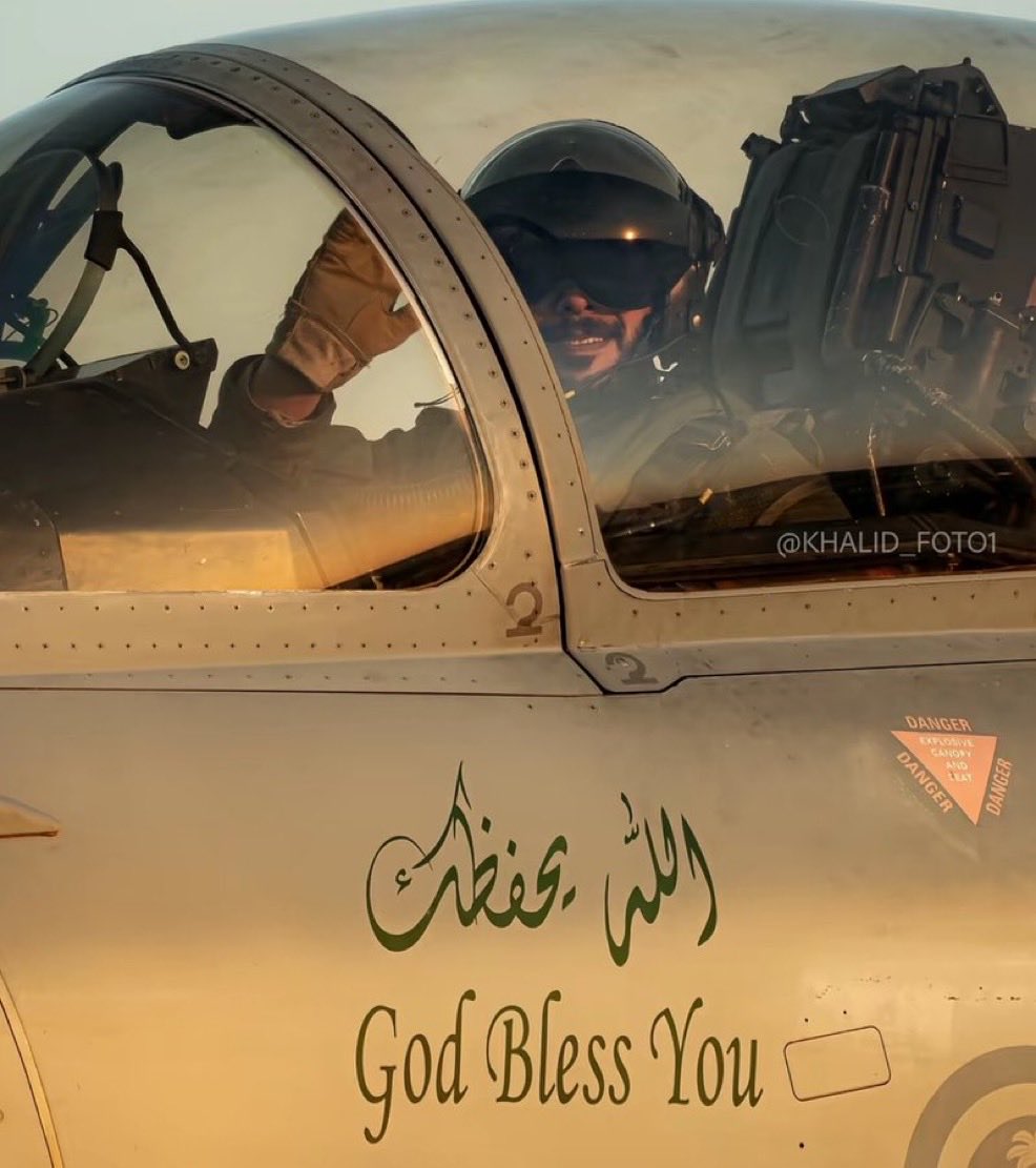 Lujj81's tweet photo. واللي يهدّدنا .. بليثٍ في عرين
جينا العرين وما لقينا فيه احد 🇸🇦 https://t.co/ve8s3FBF09