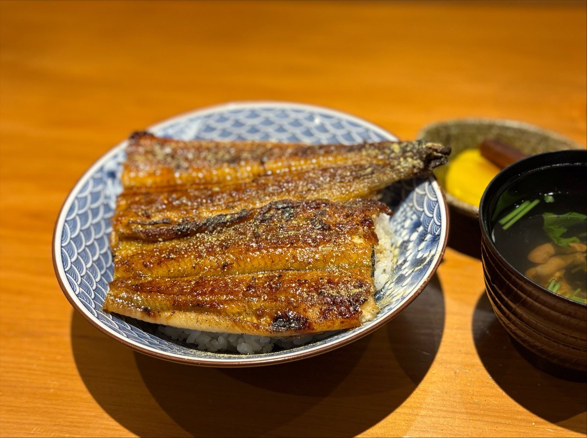 KAI09210's tweet photo. この前の土用の丑の日。
山椒は山程かける派です。 https://t.co/eJAUXIhNJi