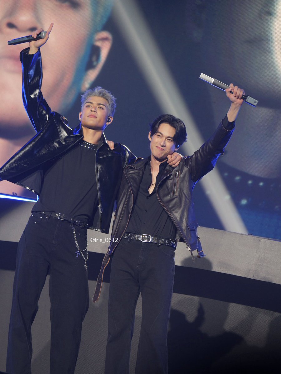 Iris_0612's tweet photo. Super star🌟

#JossGawinConcert
#GawinCaskey #Josswayar https://t.co/onqG8Opdmx