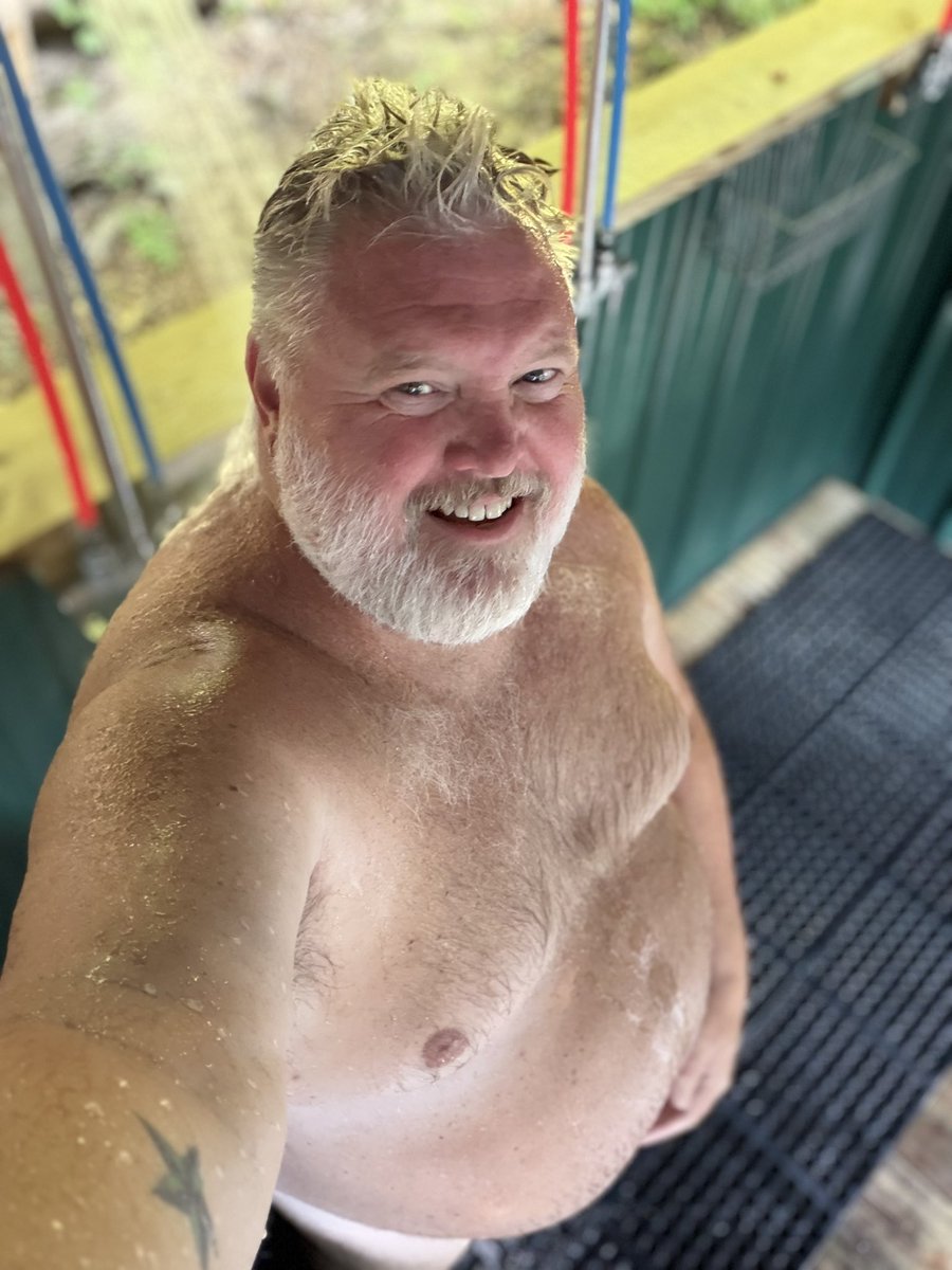 khglove2000's tweet photo. You think I still got it? https://t.co/tn3V6HSdvN