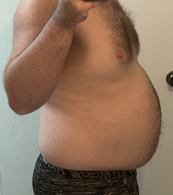 HairyGainerBro's tweet photo. Someone feed me 😏😈 https://t.co/Y8AVPLBqiJ