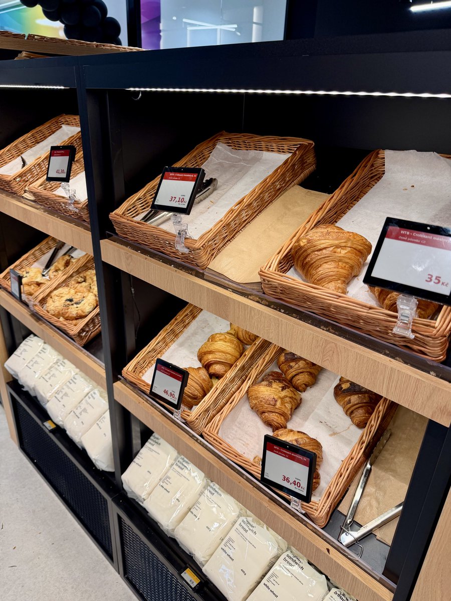 CzechPlease's tweet photo. The Vilgain store that opened in Flora mall is an upscale mini-market like nearby Delmart. They sell fresh fruit and veg, eggs, dairy, cheese, cold cuts, freshly baked croissants, not to mention canned poultry &amp; avocado oil spray. Far bigger than the one coming soon to JzP Square https://t.co/8SRh5i1tRC