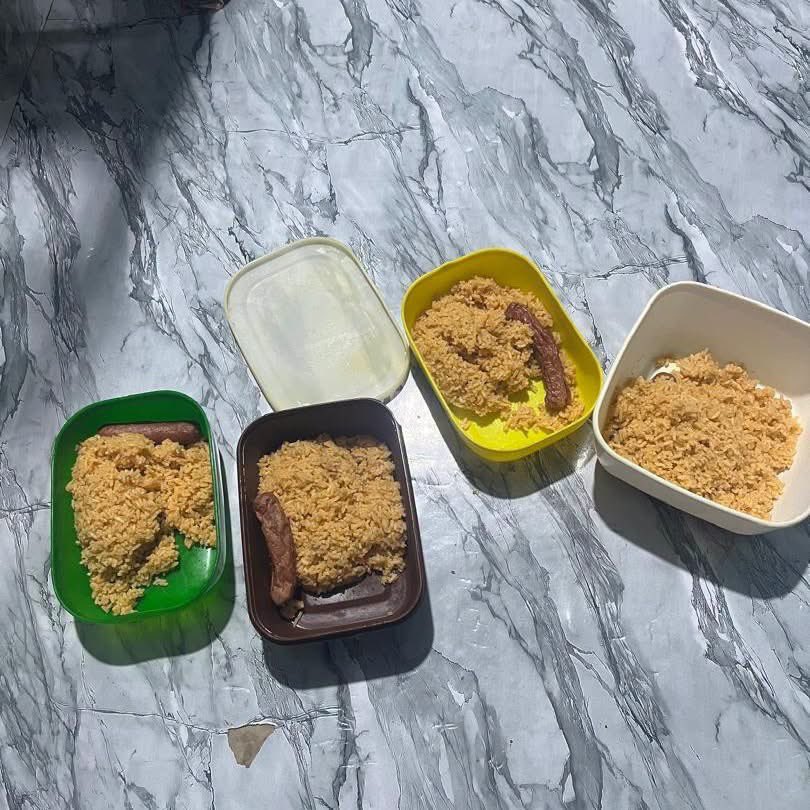 SIKAOFFICIAL1's tweet photo. Some of the meals reportedly served to students of the Techiman Krobo Nursing Training College, which they say partly triggered their agitation over the Principal’s alleged disregard for their concerns about food quality, among other issues.

[🎥: Metrotvgh] https://t.co/DirL4HCN5n
