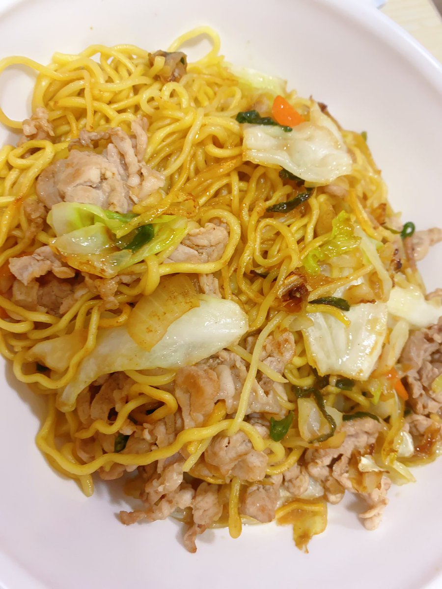 mochimiia_'s tweet photo. 昨日は塩焼きそば～🧑🏻‍🍳🥣 https://t.co/LLQnKNZhd8