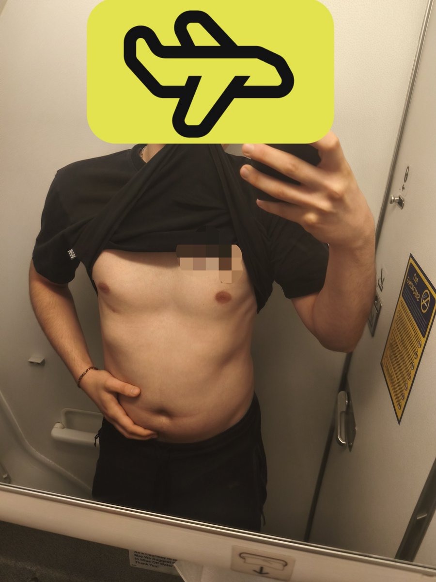 growing_twunk2's tweet photo. The airplane restroom's mirror has a good light ehehe 

#grommr #gainer #musclegainer #growth #belly #twunk https://t.co/XLIdvSur8I