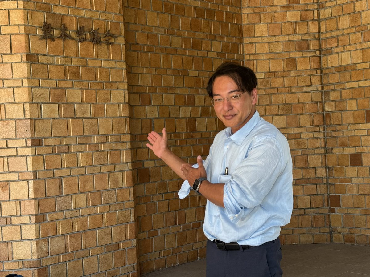 dshardball's tweet photo. 熊本県のデータ基盤連携の視察のため、熊本県を訪庁してました。帰路に帰ろうとしたところ、地震が発生。先ずは、被災された方々に心からお見舞い申し上げます。本日午前中に福岡から東京成田空港に向かいます。
私は大丈夫ですが、本日予定された方々には改めて日程調整をさせてください。タクシー🚕の運転手によると、前回の熊本地震が発生してから27時間以内に大きな地震が発生。地震に備えてください。
#埼玉県議会 #川口市 #しらねだいすけ