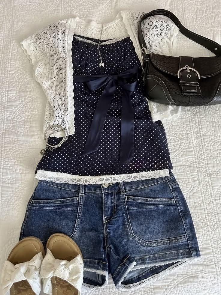 jshannonlynch's tweet photo. ⊹ ࣪˖ qual outfit você está usando? https://t.co/P96p7OjE8o
