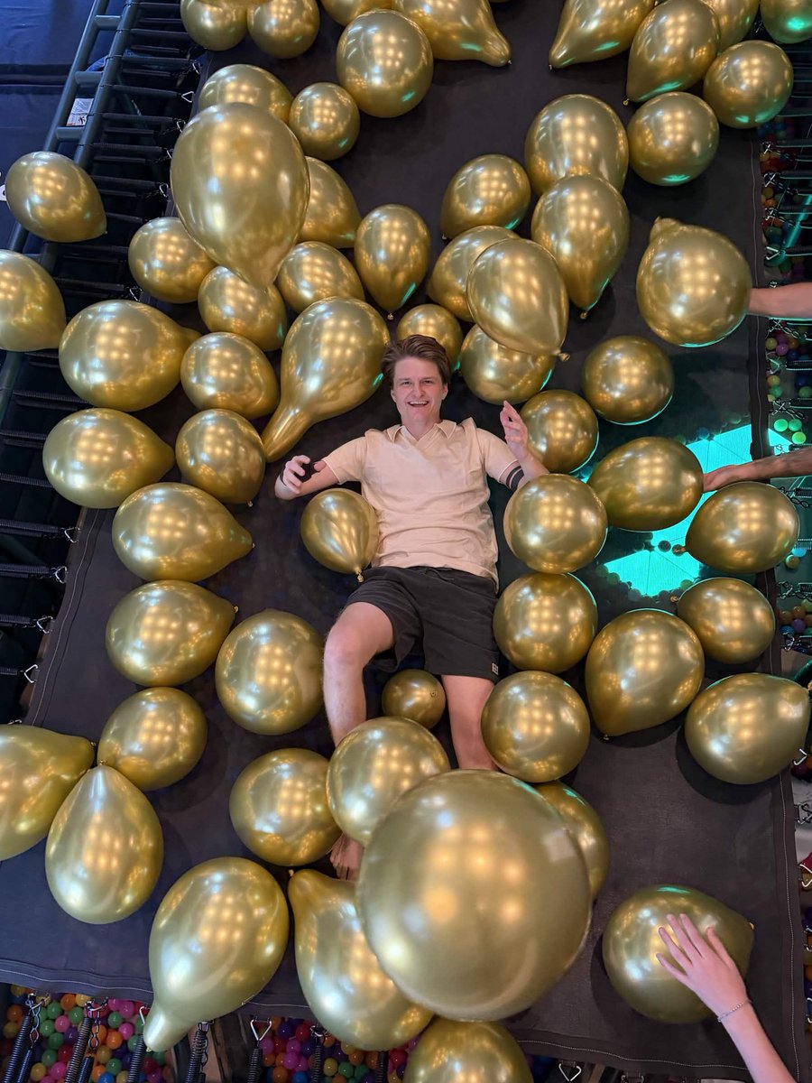 Keeoh's tweet photo. GOLDEN BIRTHDAY TODAY 🏆🏆🎉

Thank you all for the support over the years, grateful to be able to do this thing full time for so long— 

I’ve been spending a lot of time pursuing IRL things recently, feeling very refreshed and recharged to make some banger content..! https://t.co/3PL2Fx4jd4