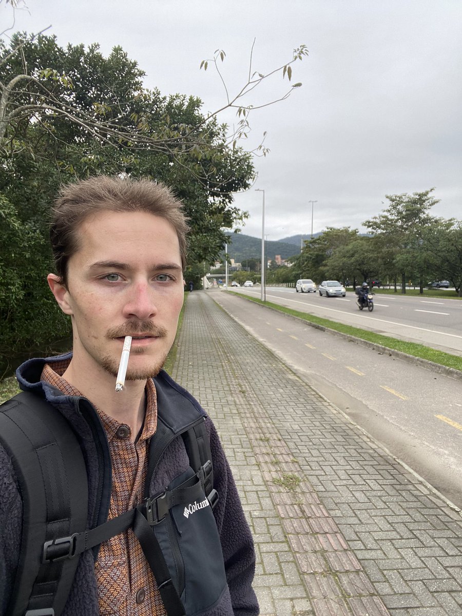 jacobfuknjones's tweet photo. Smoking a Cigarette While Walking Next to a Highway in Brazil https://t.co/OLyw7aN5kk