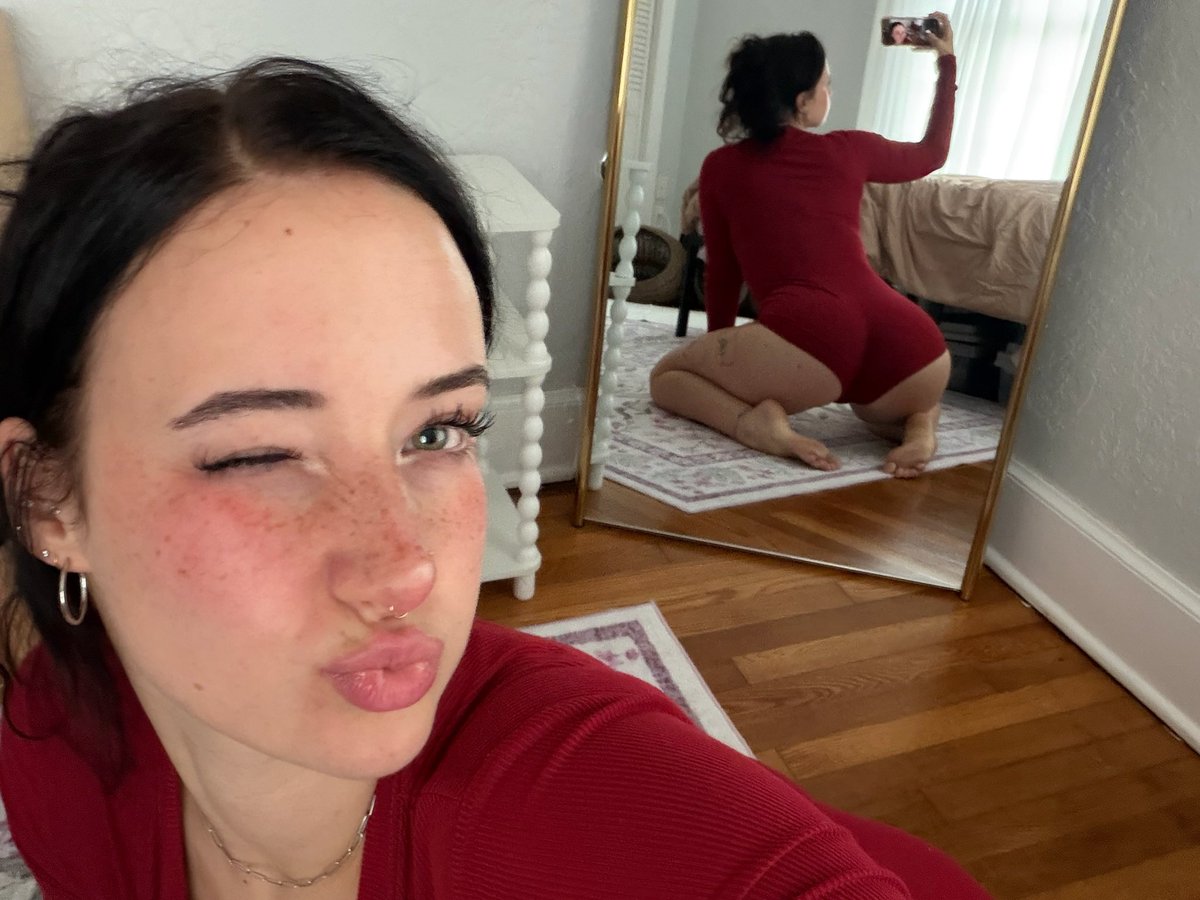 fatstinkycrotch's tweet photo. party in the front party in the back or whatever the saying is ;3 https://t.co/nT2kOsLHzu