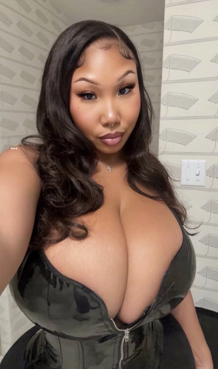 TheJuritza's tweet photo. Men that love titty say HI https://t.co/vIPmbldRdp