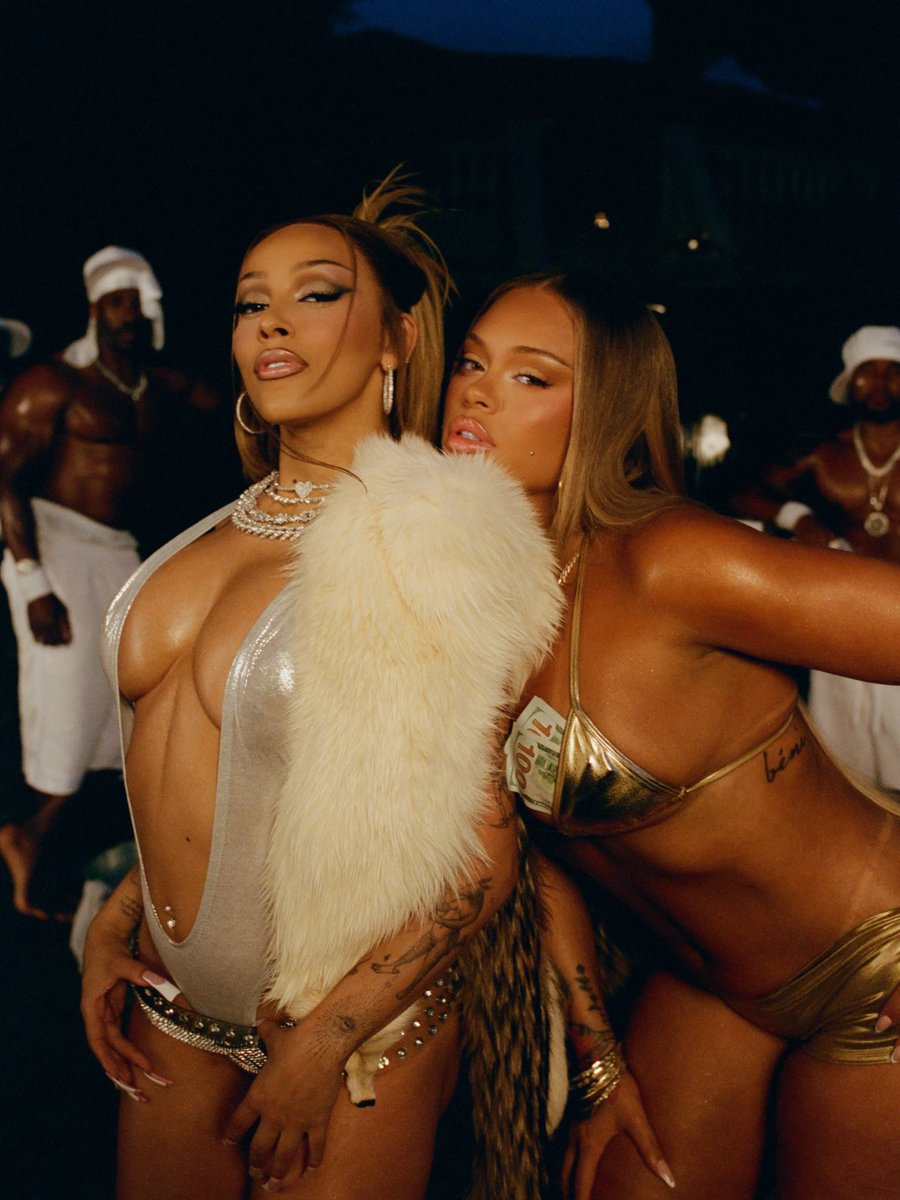 TheKittensRoom's tweet photo. Doja Cat is ALWAYS gonna deliver a top tier female rap collaboration. https://t.co/DXKXTAbWDV