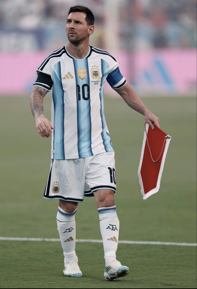 Messias30_'s tweet photo. Metió 15 GOLES en 15 PARTIDOS.

En 2 Mundiales seguidos. https://t.co/7tX57xTwIE