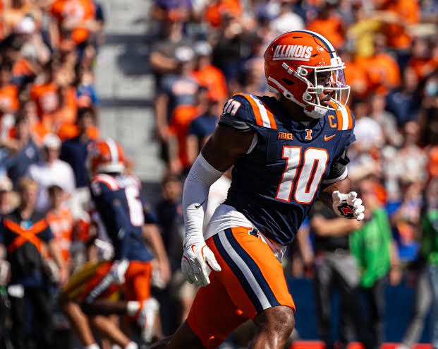 ShippDante9798's tweet photo. Wow! After a great phone call with @LockDown im blessed to receive my 13th offer from the university of Illinois ‼️ https://t.co/tFIQP6DNSY