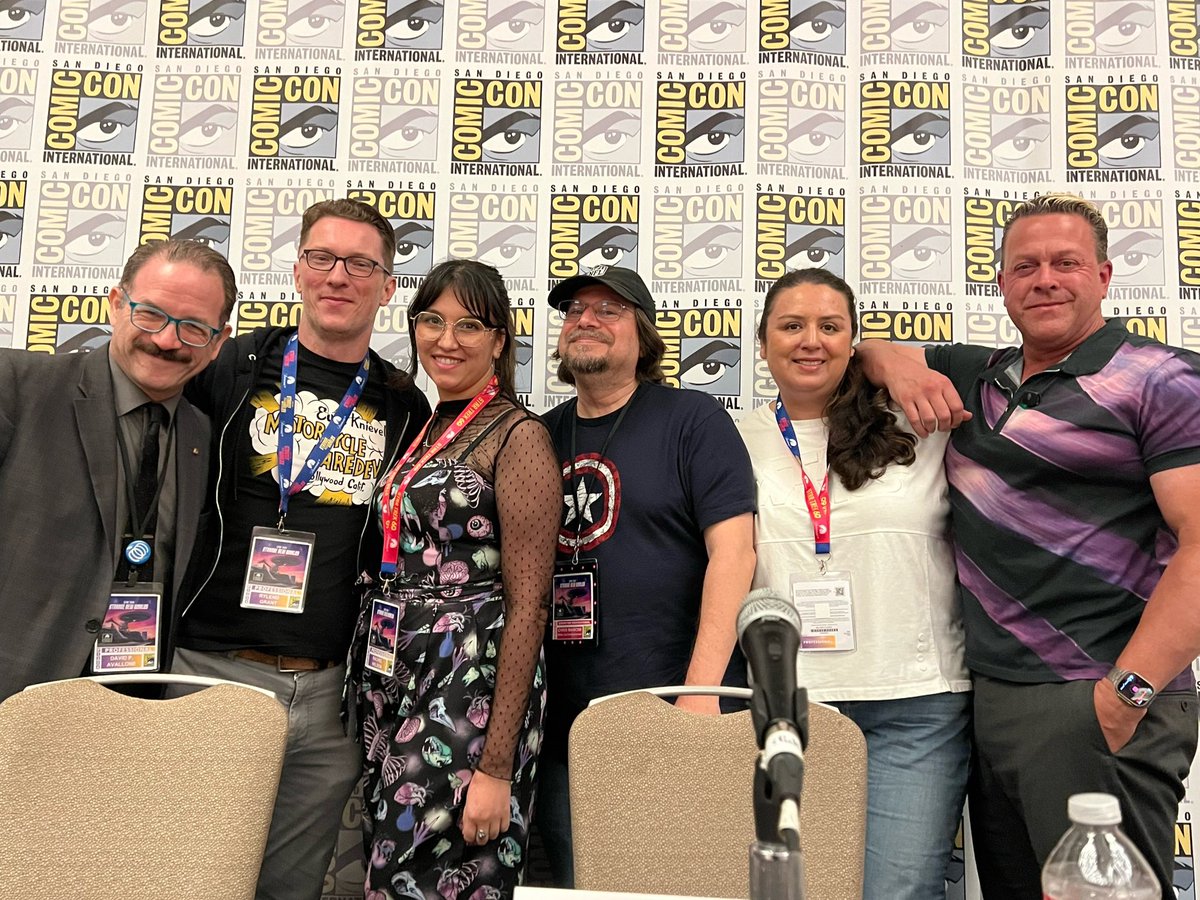 rylendgrant's tweet photo. The crew for the WHY WE WRITE panel at #SDCC. Quite the meaty conversation with some really sharp creatives. https://t.co/VdNt797IdZ