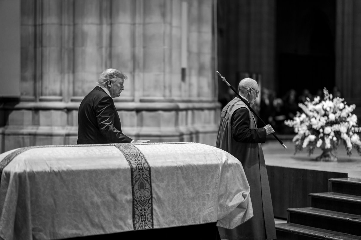 WhiteHouse's tweet photo. "Scripture tells us, 'Blessed is the man who remains steadfast under trial, for when he has stood the test, he will receive the Crown of Life.' For 71 years, Lindsey Graham was strong and steadfast. As a brother, a Senator, a warrior, and a patriot, he withstood every last test... and every trial. And now, he wears the Crown of Life in Heaven—reunited with his parents and reunited with his Lord." - President Donald J. Trump