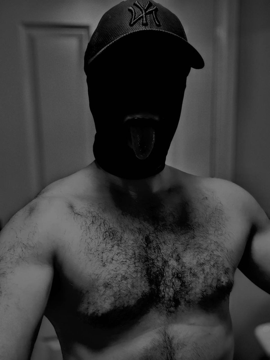 Str8_JJ's tweet photo. Ok yeah I need to get in the gym a bit more… https://t.co/nUP88sXtw1