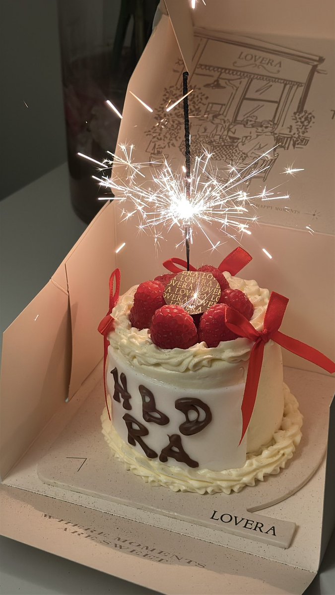 rzxdr2's tweet photo. احتفاليه مع نفسي ❣️ https://t.co/Td335gnDLg