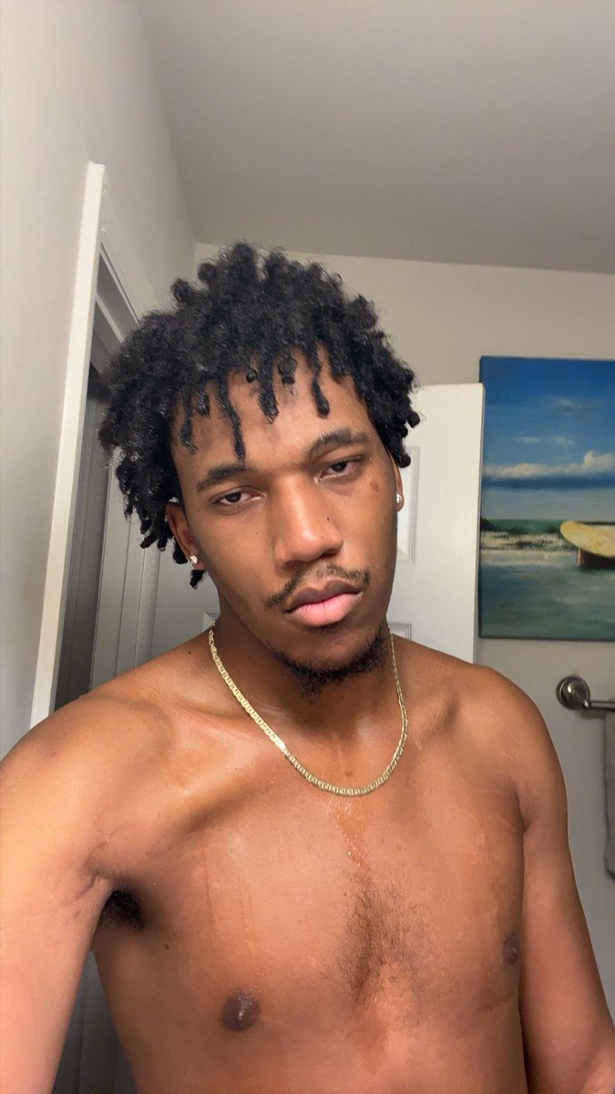 Devean019's tweet photo. How much do yall enjoy these? ❤️❤️ #viral #happytuesday #newpost #lightskin #fypシ゚viral #foryoupage #nsfwtwtًً https://t.co/jReaHS93JT