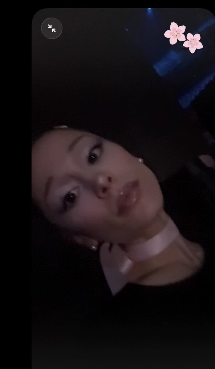 ADMlRABLYARIANA's tweet photo. hi petal era 🥹🥹🫂🫂 https://t.co/0pSeWAf7iY