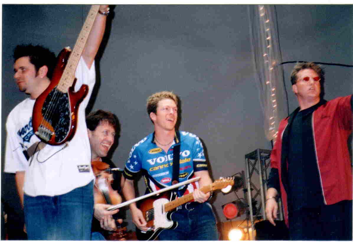 rascalflatts's tweet photo. When was your first Rascal Flatts concert? We wanna know! https://t.co/xvEj4sFYzx