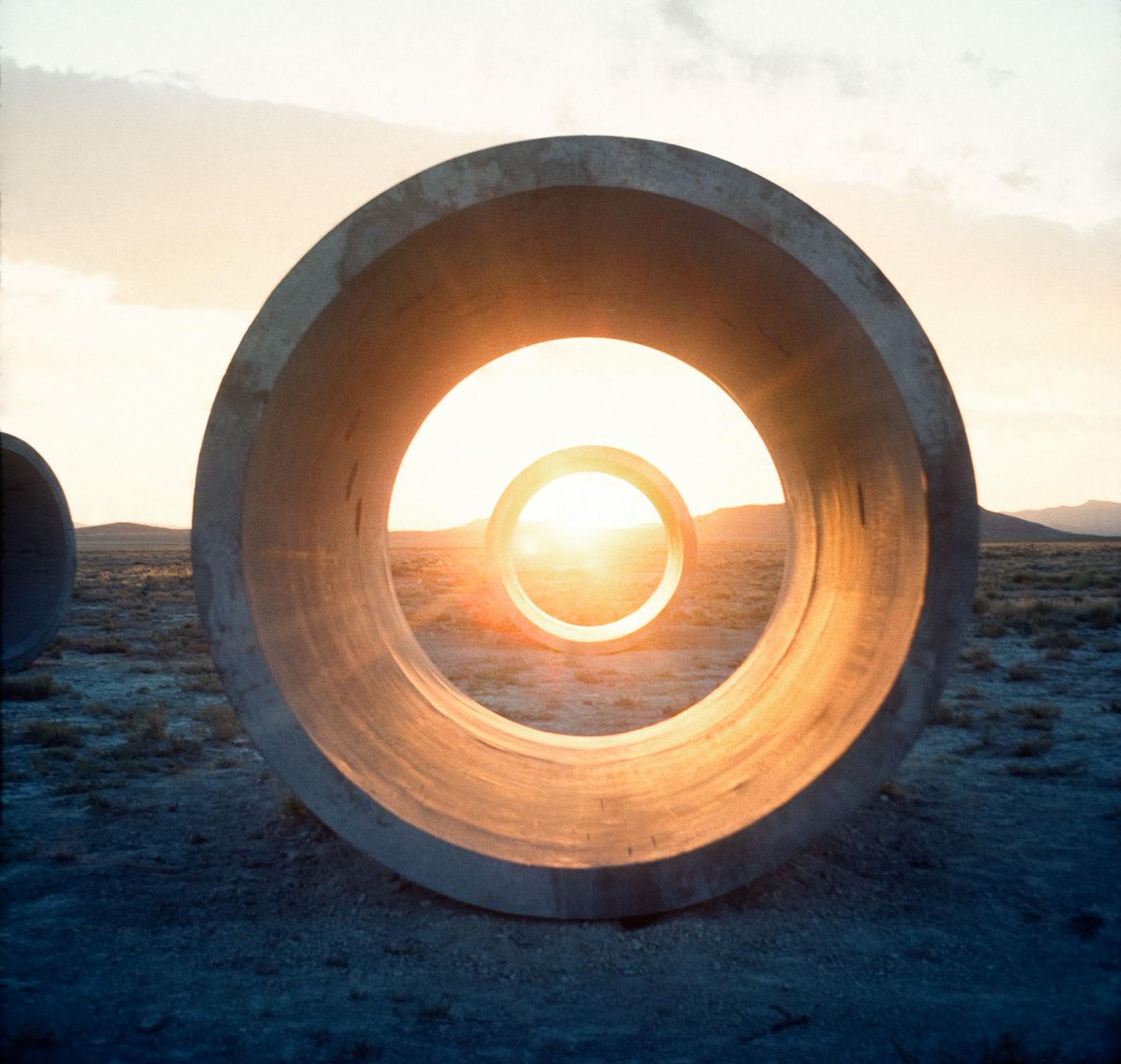 longnow's tweet photo. If you were inspired by the news of Star Axis last week, here’s a whole series on the myth-makers and monument builders who started the land art movement—from Spiral Jetty to Sun Tunnels, Roden Crater to the 10,000-year clock.

https://t.co/yWaIeRl4Wm https://t.co/BNzItzZLlr