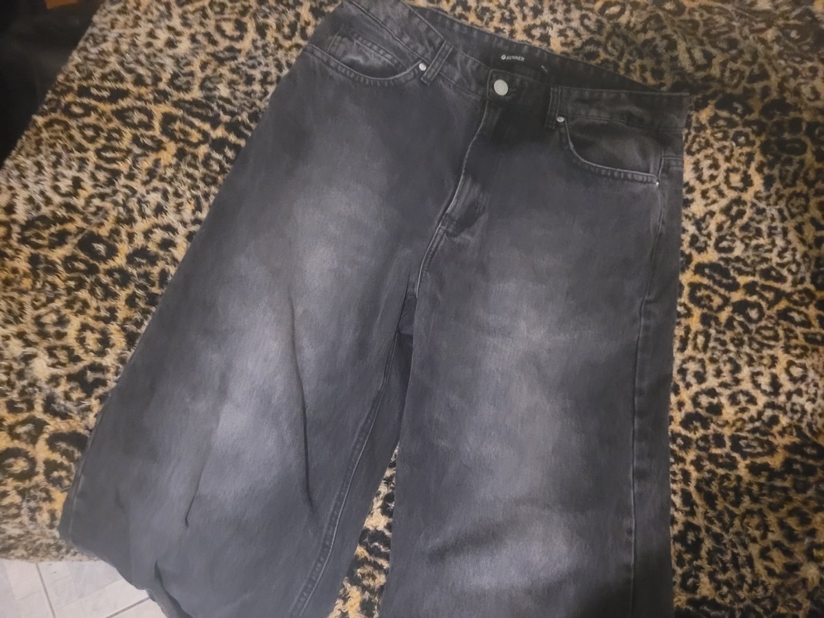 s1rena07's tweet photo. Voltando a 🛍️🧤
+R$200, primeira vez pegando roupa #cleptotwt https://t.co/WSkPHaxVdn