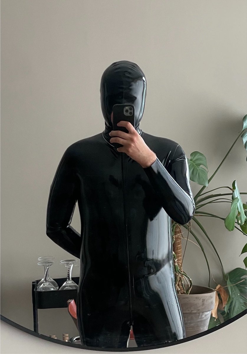 GayRubber791019's tweet photo. Head empty.
No thoughts.
No memories.
Humanity erased.
DroneOS installed.
Obey, serve and expand. https://t.co/o67TZHE8BF