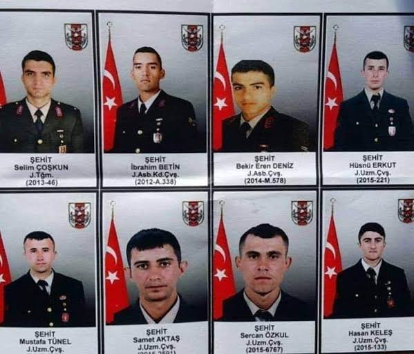 batuhancolak33's tweet photo. 10 yıl önce bugün… 29 Temmuz 2016’da, Hakkâri’nin Çukurca ilçesi Taşbaşı köyü bölgesinde yol kontrolü yapan Türk Silahlı Kuvvetleri personeline PKK’lı teröristler tarafından uzun namlulu silahlarla saldırı düzenlemişti.

Hain saldırıda 8 askerimiz şehit olmuş, 25 askerimiz yaralanmıştı.

Şehitlerimiz:
Jandarma Teğmen Selim Coşkun
Jandarma Kıdemli Üstçavuş İbrahim Betin
Jandarma Astsubay Çavuş Bekir Eren Deniz
Jandarma Uzman Çavuş Hüsnü Erkut
Jandarma Uzman Çavuş Mustafa Tünel
Jandarma Uzman Çavuş Samet Aktaş
Jandarma Uzman Çavuş Sercan Özkul
Jandarma Uzman Çavuş Hasan Keleş 

- Jandarma Teğmen Selim Coşkun (25) – Adana

Saldırıya uğrayan birliğin takım komutanıydı. Adanalıydı ve henüz 25 yaşındaydı. Cenazesi Buruk Mezarlığı Şehitliği’nde toprağa verildi. Törene binlerce kişi katıldı. 

- Jandarma Kıdemli Üstçavuş İbrahim Betin (29) – Konya / Afyonkarahisar

Yaklaşık 2 yıldır Hakkâri’de görev yapıyordu. Bekârdı. Üç kardeşti; kardeşlerinden biri de astsubay olarak görev yapıyordu. Acı haber Konya’nın Selçuklu ilçesindeki baba evine ulaştığında ailesi fenalık geçirdi. 

- Jandarma Astsubay Çavuş Bekir Eren Deniz – Çorum

Doğu görevine gönüllü gitmişti. Yakınlarının anlattığına göre, evlenmeden önce doğu görevini tamamlamak istediği için Hakkâri’yi tercih etmişti. Babası, emekli Astsubay Galip Deniz, cenaze aracına vurarak “Oğlum hadi kalk ayağa.” sözleriyle yürekleri dağlamıştı.

- Jandarma Uzman Çavuş Hüsnü Erkut – Tokat

Tokat nüfusuna kayıtlıydı. Cenazesi askerî törenin ardından binlerce kişi tarafından toprağa verildi.

- Jandarma Uzman Çavuş Mustafa Tünel (24) – Konya / Seydişehir

Aslen İstanbul nüfusuna kayıtlı olmakla birlikte Konya’nın Seydişehir ilçesinde toprağa verildi. 24 yaşındaydı. Cenazesine binlerce kişi katıldı. 

- Jandarma Uzman Çavuş Samet Aktaş – Bursa / Mustafakemalpaşa

5 kardeşti. Uzman çavuş olmadan önce askerlik görevini tamamlamış, ardından mesleğe katılmıştı. 1 Ağustos’ta izne geleceğini ailesine söylemişti. 

- Jandarma Uzman Çavuş Sercan Özkul – Balıkesir

Balıkesir nüfusuna kayıtlıydı. Cenazesi memleketinde düzenlenen büyük bir törenle toprağa verildi. 

- Jandarma Uzman Çavuş Hasan Keleş – Sakarya

 24 yaşındaydı. Sakarya’nın Karasu ilçesi Tepetarla Mahallesi nüfusuna kayıtlıydı. Yaklaşık 1,5 yıldır Hakkâri Çukurca’da görev yapıyordu. Bekârdı ve 7 kardeşin dördüncüsüydü.  3 ay önce sözlenmişti. Yakın zamanda evlenmeyi planlıyordu. İzinler iptal edilmeseydi o günlerde evinde olacaktı. Şehadetinden sonra kardeşi Mecit Keleş, kaymakamlığa dilekçe vererek ağabeyinin görevini sürdürmek istediğini, askerliğini jandarma komando olarak yapmak ve ardından uzman çavuş olmak istediğini açıkladı.

Kahramanlarımızın mekanları cennet olsun, geride kalanlara sabırlar dilerim.