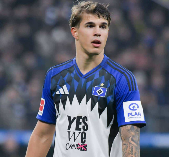 fplcyprus's tweet photo. 1⃣ LUKA VUSKOVIC💎

BRIGHTON PAID €35 MILLION FOR THE 19 YEAR OLD CB, A PLAYER WHO AT SUCH A YOUNG AGE, CAN LEAD THE DEFENCE AND BECOME A KEY PART OF THE PROJECT

LAST YEAR, HE ACHIEVED A REMARKABLE 12.4 DEFCON AVERAGE PER START IN BUNDESLIGA AND 6 GOALS, MAKING HIM A BARGAIN PURCHASE FOR HIS PRICE POINT!!!