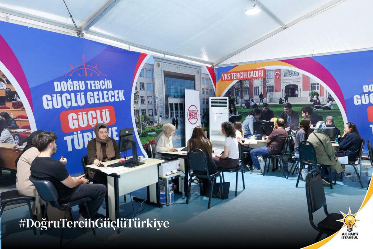 mburakcebioglu's tweet photo. Gençlerin tercih sürecinde yalnız bırakılmaması, sosyal belediyeciliğin ve hizmet siyasetinin doğal bir gereğidir. #DoğruTercihGüçlüTürkiye bu desteği gençlerimizle buluşturuyor. https://t.co/lSghAmeM1F