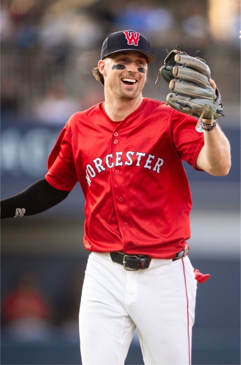 BOSSportsGordo's tweet photo. Nick Sogard is being called up to join the Red Sox and the belief is it’s because the Curtis Mead injury is worse than initially thought, according to @tommycassell44. https://t.co/71At4cvyGp