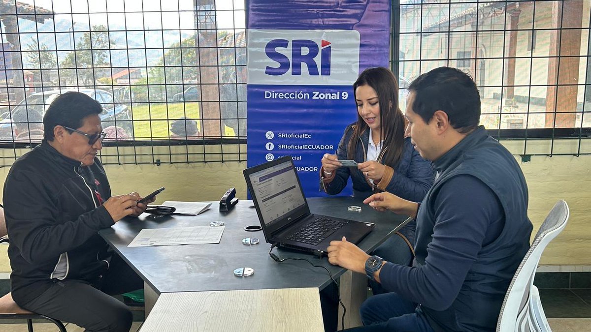SRIoficialEc's tweet photo. #SRIzonal9

En Machachi, nuestra #BrigadaMóvilSRI, entregó servicios de RUC, claves e información tributaria, para que la ciudadanía cumpla sus trámites de forma ágil y sin desplazarse hasta las agencias. https://t.co/o4pDT2BdSa