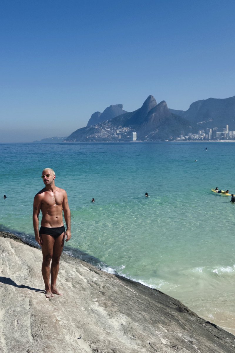 rennanvalverde's tweet photo. inverno carioca https://t.co/orrhxtIZmT