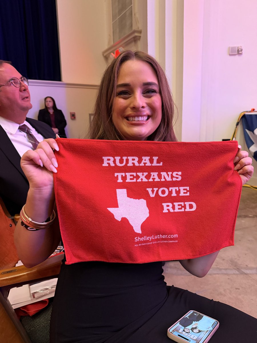 kenziebsanders's tweet photo. Rural Texans Vote Red!!!! 🇺🇸 https://t.co/LBKUilWgUg