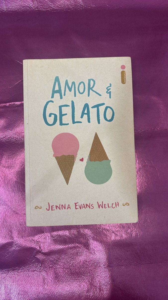 focusonhoney's tweet photo. livros pra desapego - vendendo pra investir na minha confeitaria 
dá um rt pra ajudar 💘
🚨preços e disponiveis no ultimo tuíte do fio. https://t.co/ZfU6gMUEQh