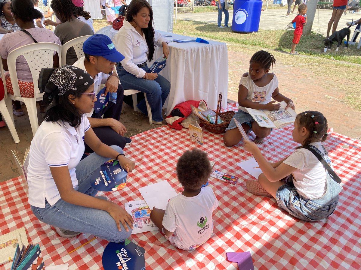 ValleCompromiso's tweet photo. Gracias a todas las organizaciones, voluntarios y líderes comunitarios que hicieron parte de esta jornada. Seguimos sumando esfuerzos para fortalecer los territorios y generar espacios de bienestar para la comunidad. 🙌

#TodosSomosCompromisoValle https://t.co/qvQdZuP5zA